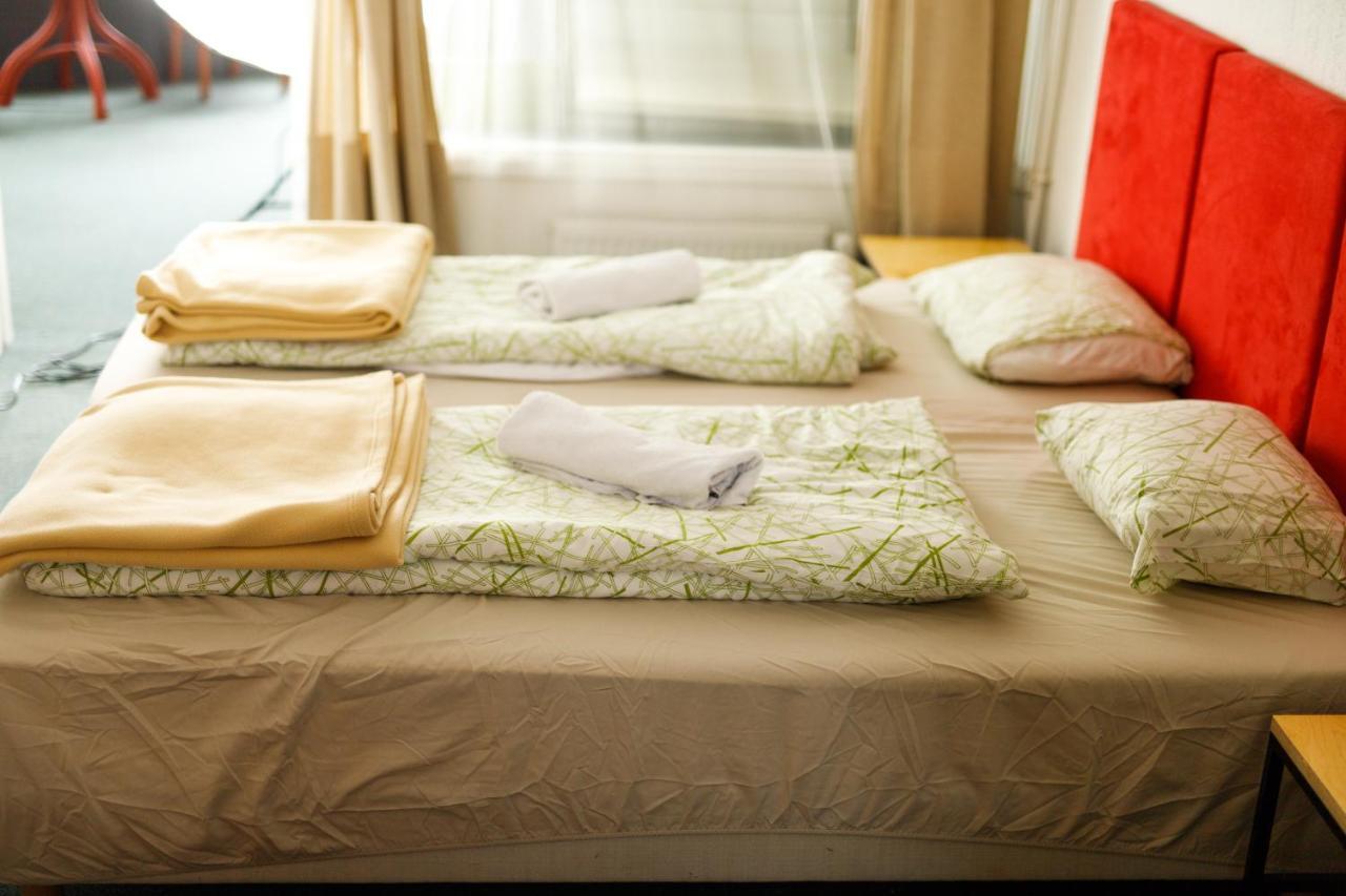 Kaskada Hotel พอซนาน ภายนอก รูปภาพ